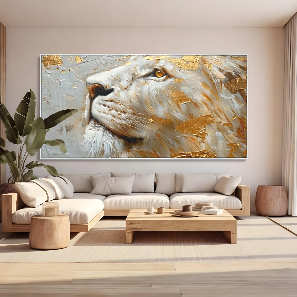 Tablou canvas cu pictura cu profil de leu alb si auriu, in rama de aluminiu argintiu, pe perete intr-un living